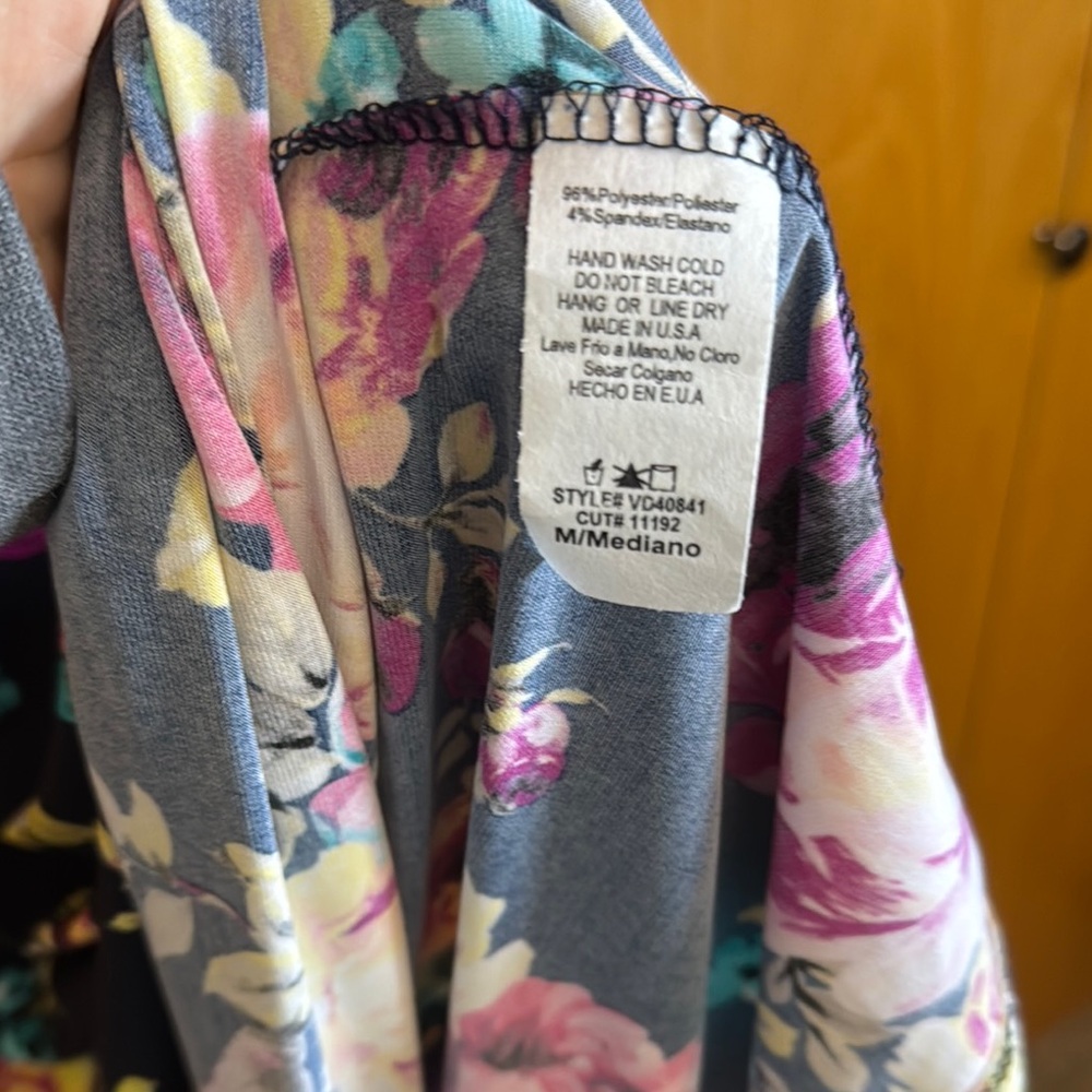 Floral Maxi Dress - Picture 3 of 4